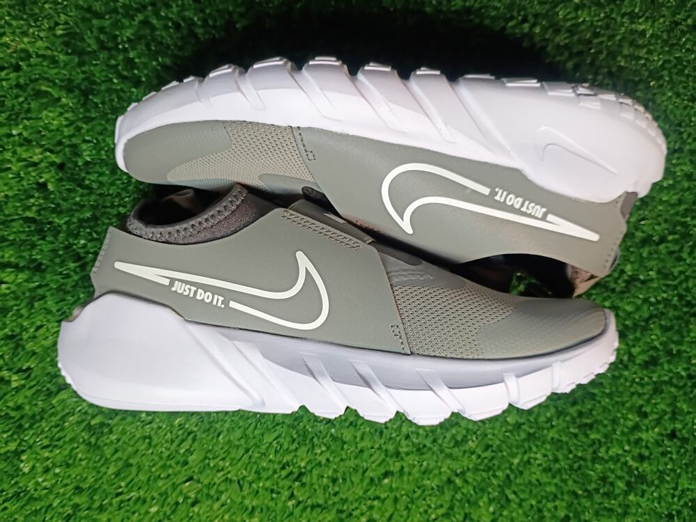 New Nike Flex Runner 2 'Just Do It' Sneakers - Size 5Y